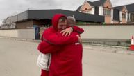 Pogledajte snimak zbog kojeg suze roni cela Srbija: Tata nije znao će videti sina nakon više od 7 godina
