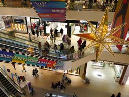 Nova godina 2024 atmosfera Ada šoping mol Šoping centar Ada