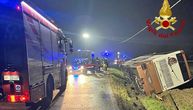 Prve fotografije prevrnutog autobusa sa turistima iz BiH: Najmanje 30 povređenih, prizor je jeziv