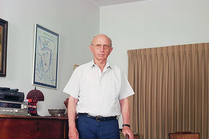 Zvi Zamir