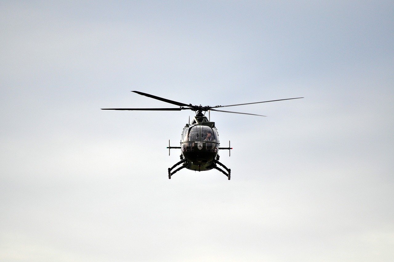 Helikopter sleteo među kupače na poznatoj plaži u Grčkoj: Snimak je neverovatan, ljudi počeli da beže