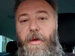 Predrag Popovic, otac, sveštenik