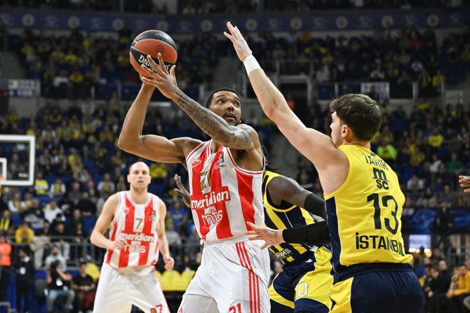 KK Fenerbahče - KK Crvena zvezda KK Fenerbahče - KK Crvena zvezda