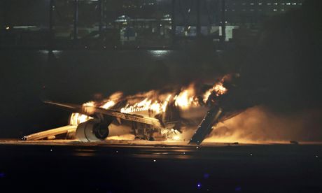 Japan zapalio se avion Tokio