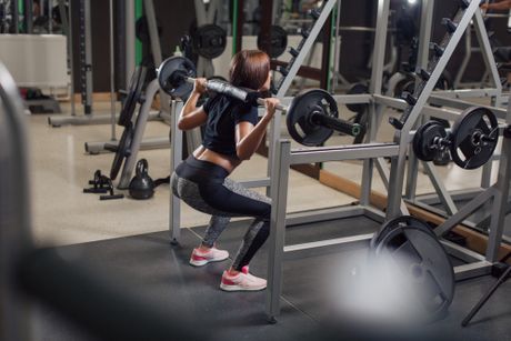 vezbanje teretana vezbanje teretana