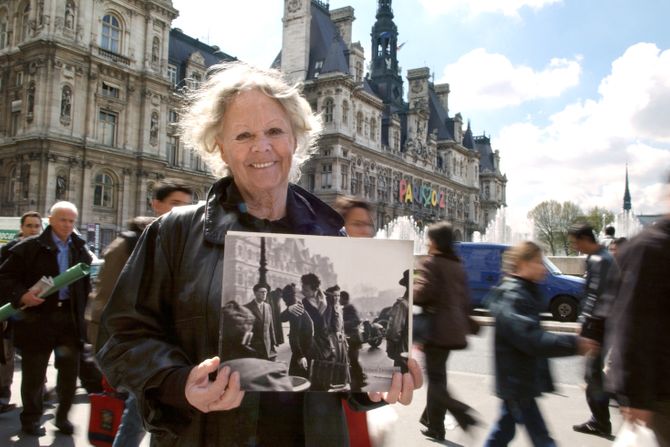 Fransoaz Borne Françoise Bornet  fotografija Poljubac ispred Otel de Vila