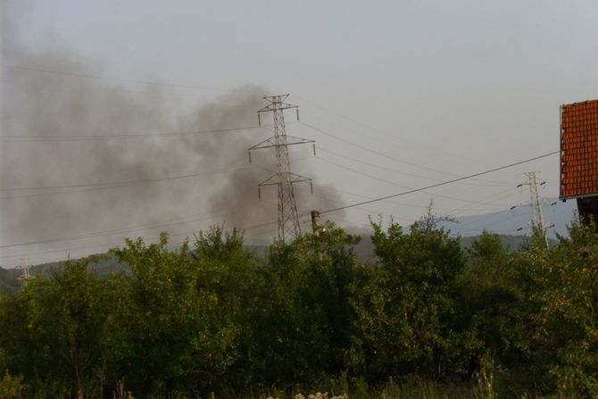 Preminuo potrešen vidjenim prizorom dok mu je kuća gorela Leskovac Bobište požar