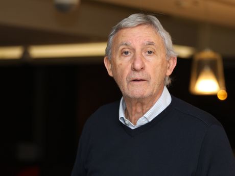 Svetislav Pešić Svetislav Pešić