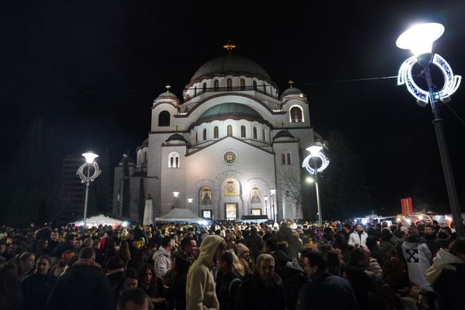 Božićna liturgija Hram Svetog Save