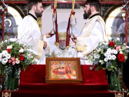 Božićna liturgija u sabornoj crkvi Preobraženja Gospodnjeg u Zagrebu