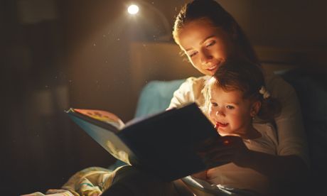 Čitanje priča za laku noć deca roditelji roditeljstvo