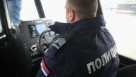 DRAMA NA SAVI Policija spasila porodicu sa bebom u čamcu! Nekontrolisano plutali, evo zašto