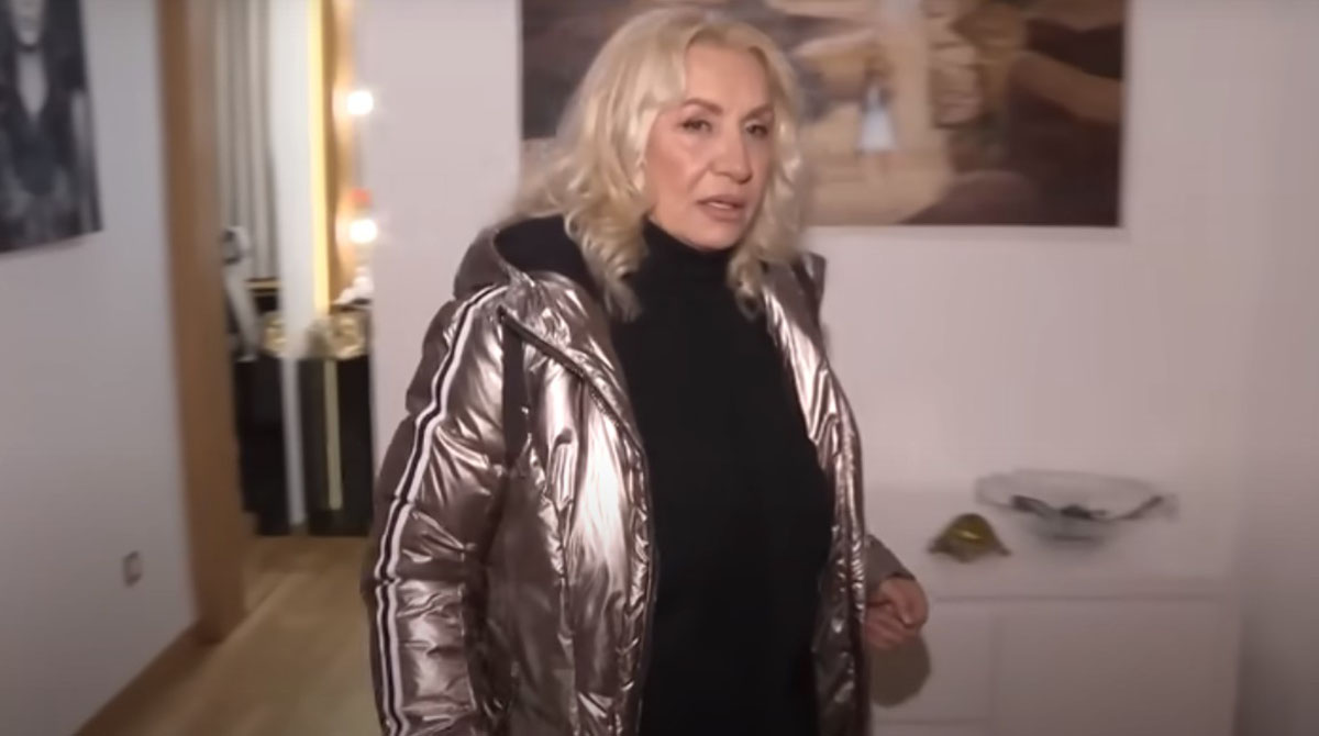 Šest hektara raja: Vesna Zmijanac živi na Bukulji, usred šume sazidala vilu! Evo ko je najčešće posećuje