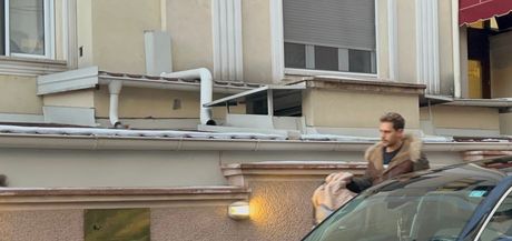 Miloš Biković ispredf porodilišta Miloš Biković ispredf porodilišta