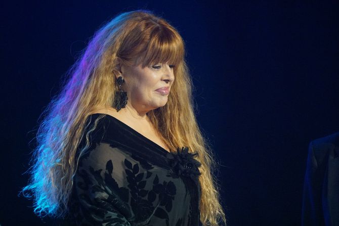 Mia Begović Mia Begović