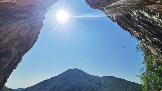 Ovčarsko-kablarska klisura, Dražina pećina