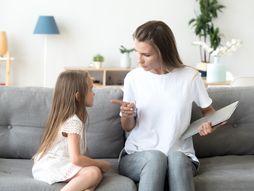 roditelj, mama i ćerka, majka, ćerka, vaspitanje