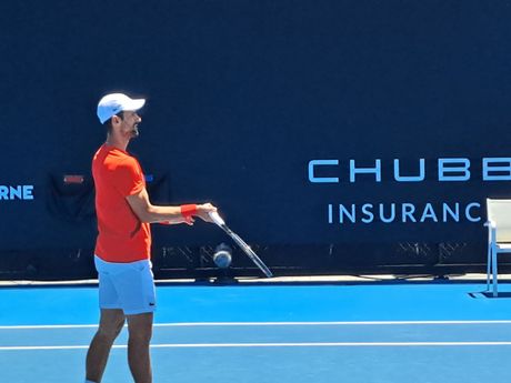 Novak Đoković i trening na suncu Melburna