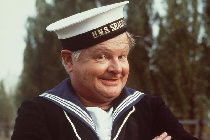 Benny Hill, Beni Hil