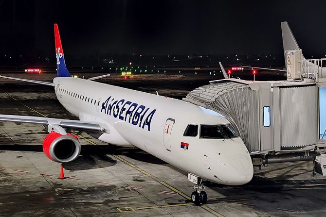 Air Serbia Embraer E190 E195