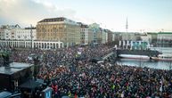 Desetine hiljada Namaca na protestu u Hamburgu protiv AfD i desničarskog ekstremizma