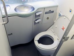 WC toalet u avionu