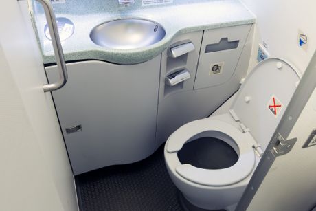 WC toalet u avionu