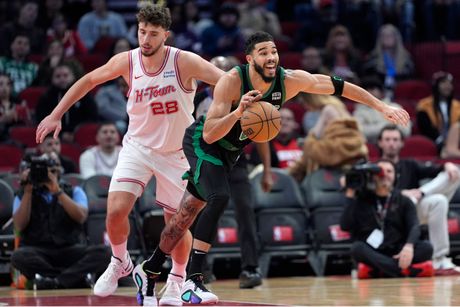 Alperen Šengun i Džejson Tejtum, Hjuston Rokets - Boston Seltiks Alperen Šengun i Džejson Tejtum, Hjuston Rokets - Boston Seltiks
