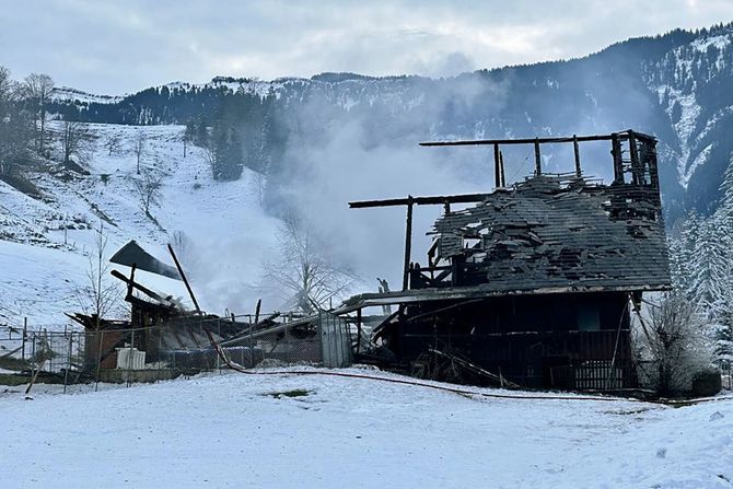 Požar Ešholzmat kod Lucerna u Švajcarskoj