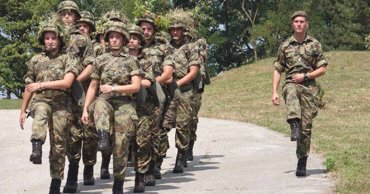 Zadužili oružje i opremu: Nove generacije vojnika primljene na služenje vojnog roka u ove tri kasarne