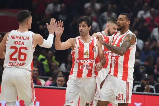 Nemanja Nedović, Miloš Teodosić Nemanja Nedović, Miloš Teodosić