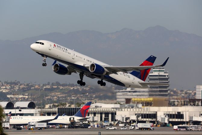 Boeing 757 200 Delta