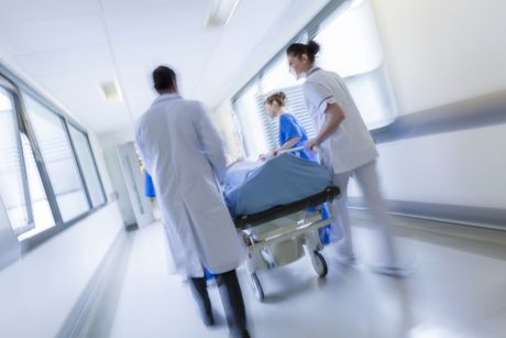 lekari bolnica klinika pacijent operacija lekari bolnica klinika pacijent operacija