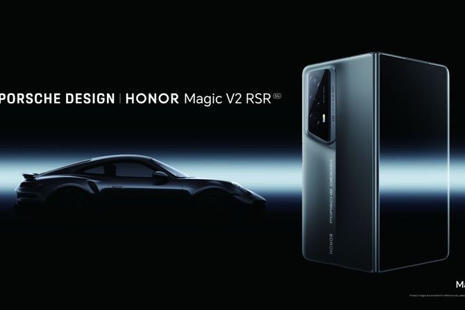 HONOR Magic V2