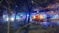 Prve fotografije požara u tržnom centru na Novom Beogradu: Stanari se žalili na miris paljevine
