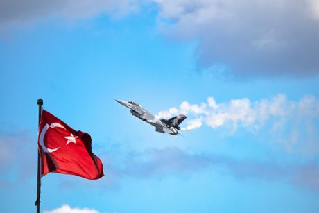 Turska F-16