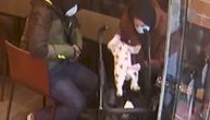 Poslednji video male Viktorije, sa mamom sedi u ćevabdžinici: Bebino telo 2 meseca kasnije nađeno u đubretu