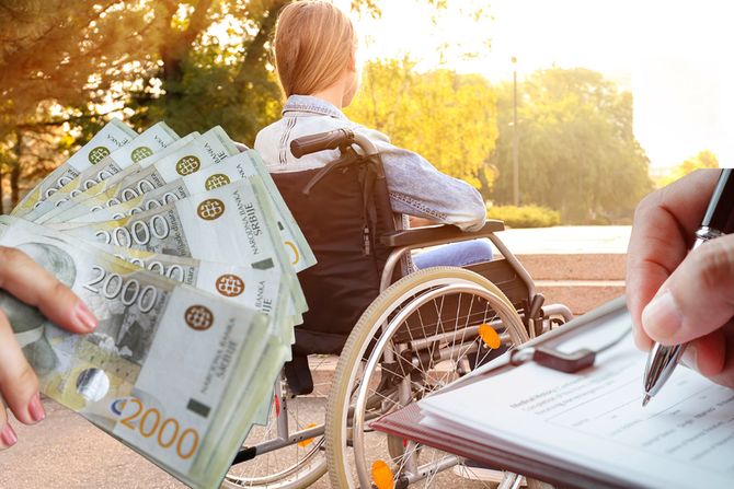 Deca sa invaliditetom, novac, papiri, novčana pomoć Deca sa invaliditetom, novac, papiri, novčana pomoć