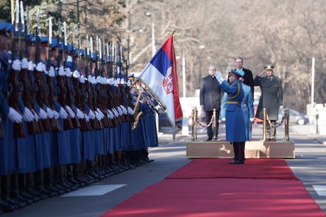 Aleksandar Vučić, Topčider, Vojska