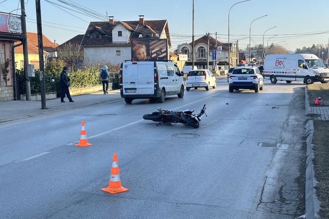 Motocikl, oboren motociklista, udes, saobraćajna nezgoda