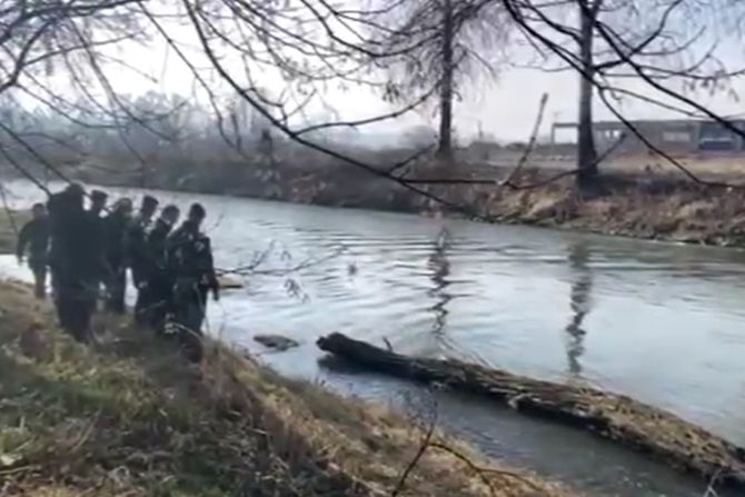 Ronioci tragaju za nožem kojim je ubijen Saša K. iz Doboja