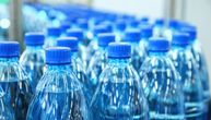 NE IGNORIŠITE DATUM! Naučnici otkrivaju zašto je rizično piti flaširanu vodu nakon isteka roka trajanja