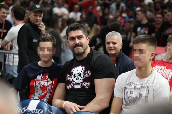 blur KK Zvezda - KK Barselona blur KK Zvezda - KK Barselona