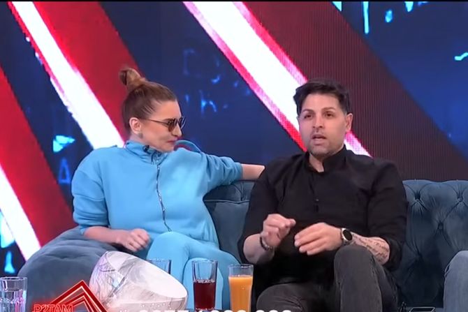 Natalija, Sani, Trik FX