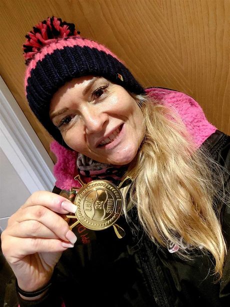 Step by step, Sarah Jane