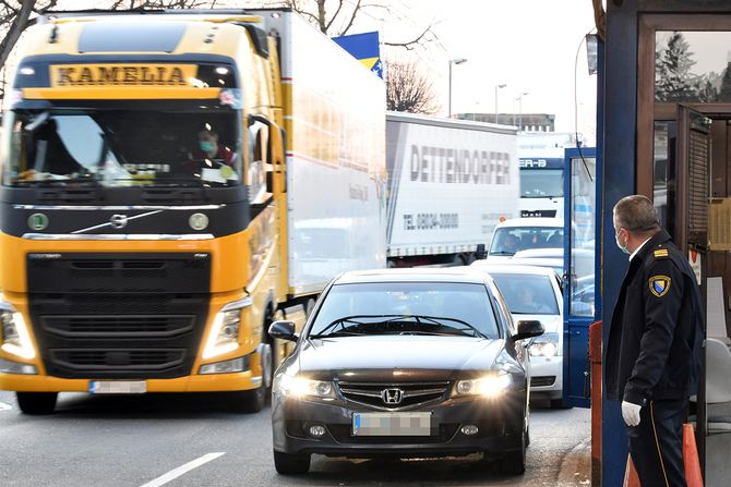 Granični prelaz Stara Gradiška