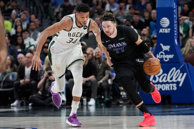 Bucks Mavericks Basketball Bucks Mavericks Basketball
