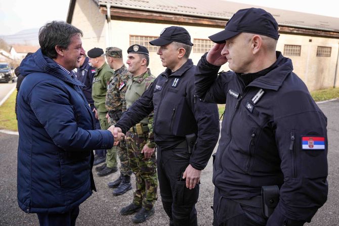 Bratislav Gašić u Malom Zvorniku obišao štab za suzbijanje iregularnih migracija