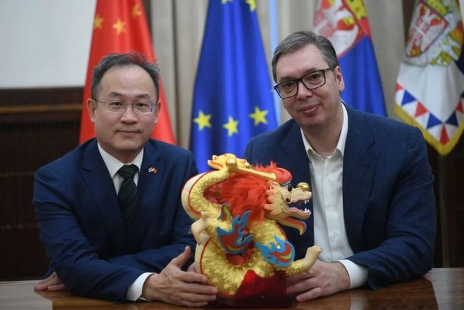 Aleksandar Vučić, Li Ming