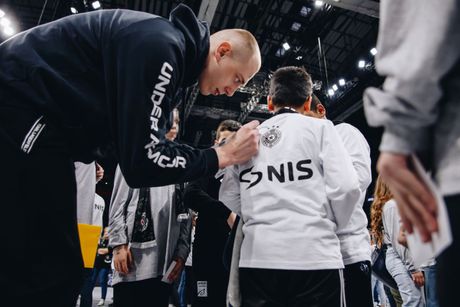 KK Partizan i NIS KK Partizan i NIS